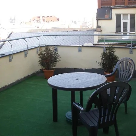 Apartment-narodni 17 プラハ